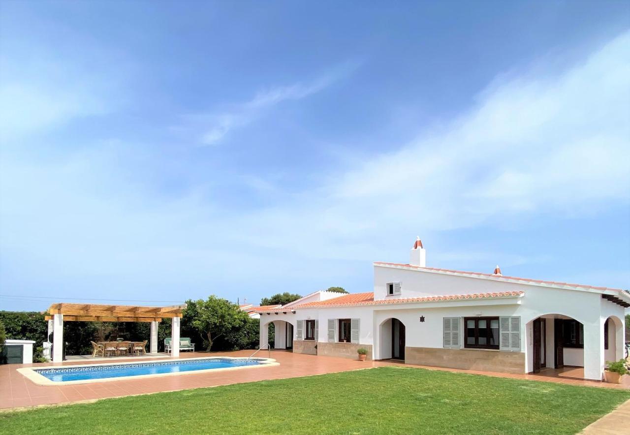 Con Piscina Muy Cerca Del Mar Villa